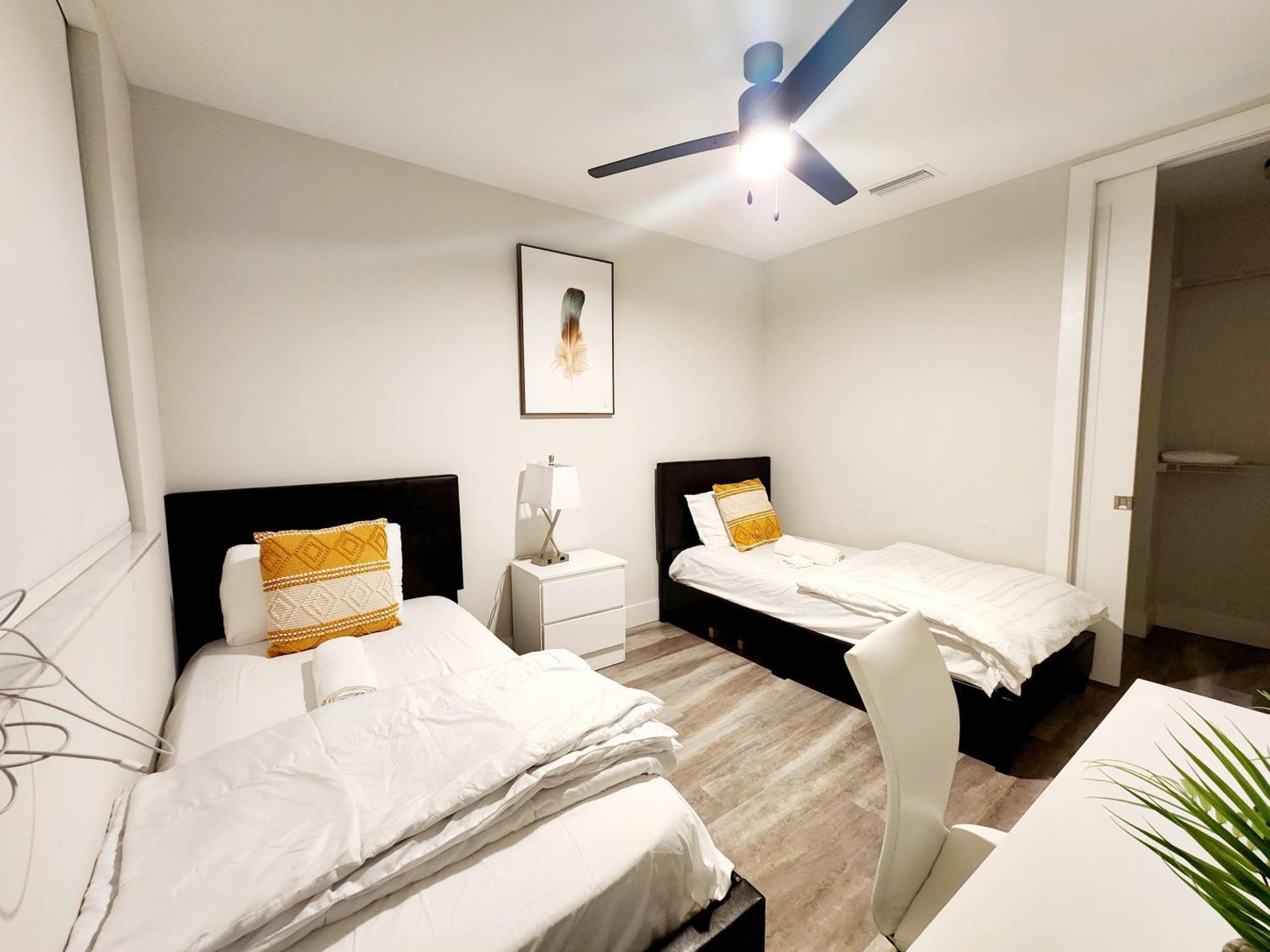 Lux Urban Retreat: Family-Friendly Staycation with Gym & EV Charging West Palm Beach Exterior photo